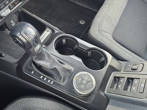 Used 2025 Ford Bronco Big Bend image 18