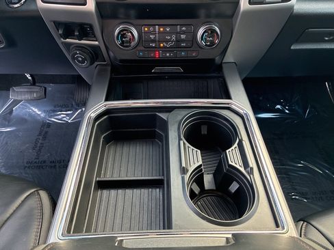 Used 2020 Ford F450 Platinum w/ FX4 Off-Road Package image 28