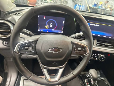 Used 2025 Chevrolet Trax ACTIV w/ Driver Confidence Package FWD image 18