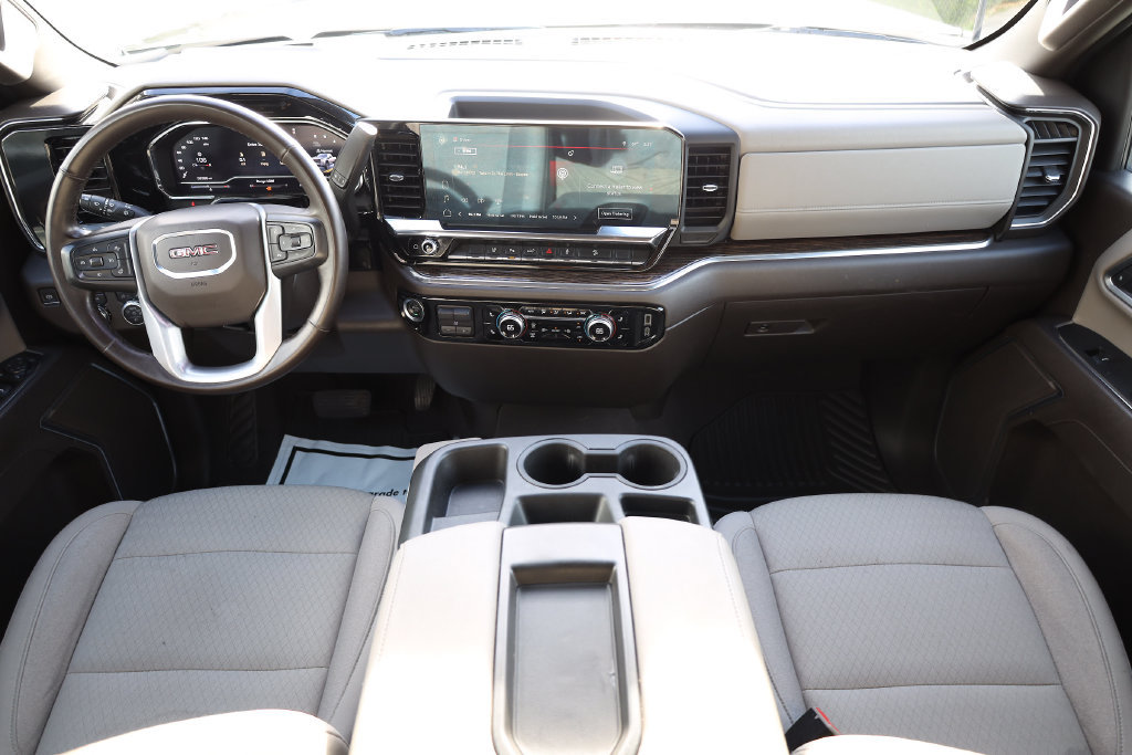 Used 2025 GMC Sierra 2500 SLE w/ SLE Value Package; AWD/4WD image 18