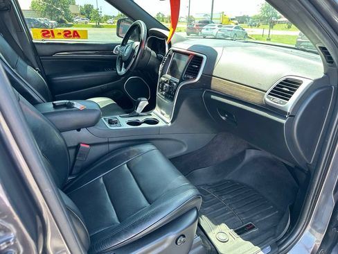 Used 2016 Jeep Grand Cherokee High Altitude AWD/4WD image 18