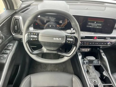 New 2026 Kia Sorento S w/ S Panoramic Sunroof Package FWD image 10