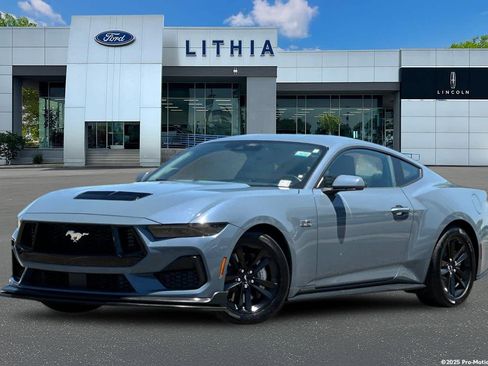 Used 2025 Ford Mustang GT RWD image 1
