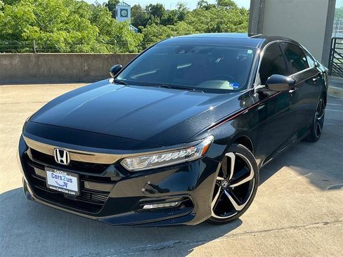 Used 2020 Honda Accord Sport image 2