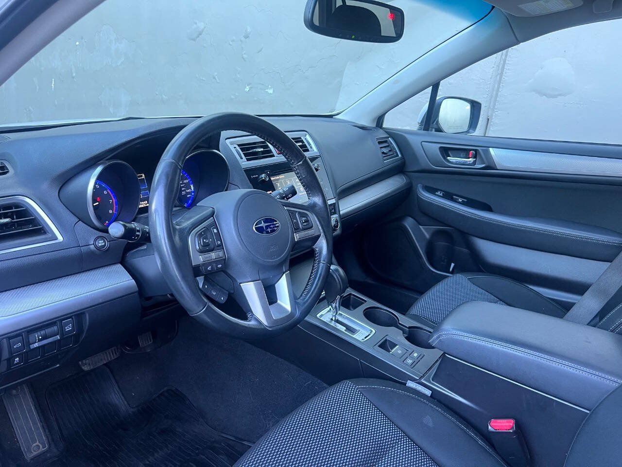 Used 2015 Subaru Outback 2.5i Premium AWD/4WD image 16