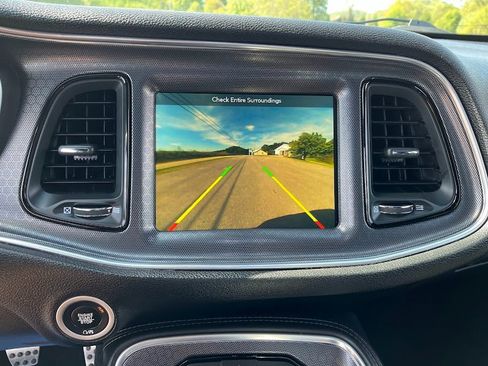 Used 2017 Dodge Challenger R/T Scat Pack w/ Dynamics Package image 19