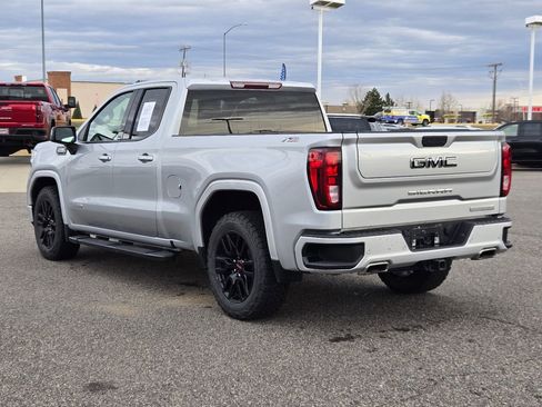 Used 2022 GMC Sierra 1500 Elevation w/ LPO, Elevation Black Package image 8