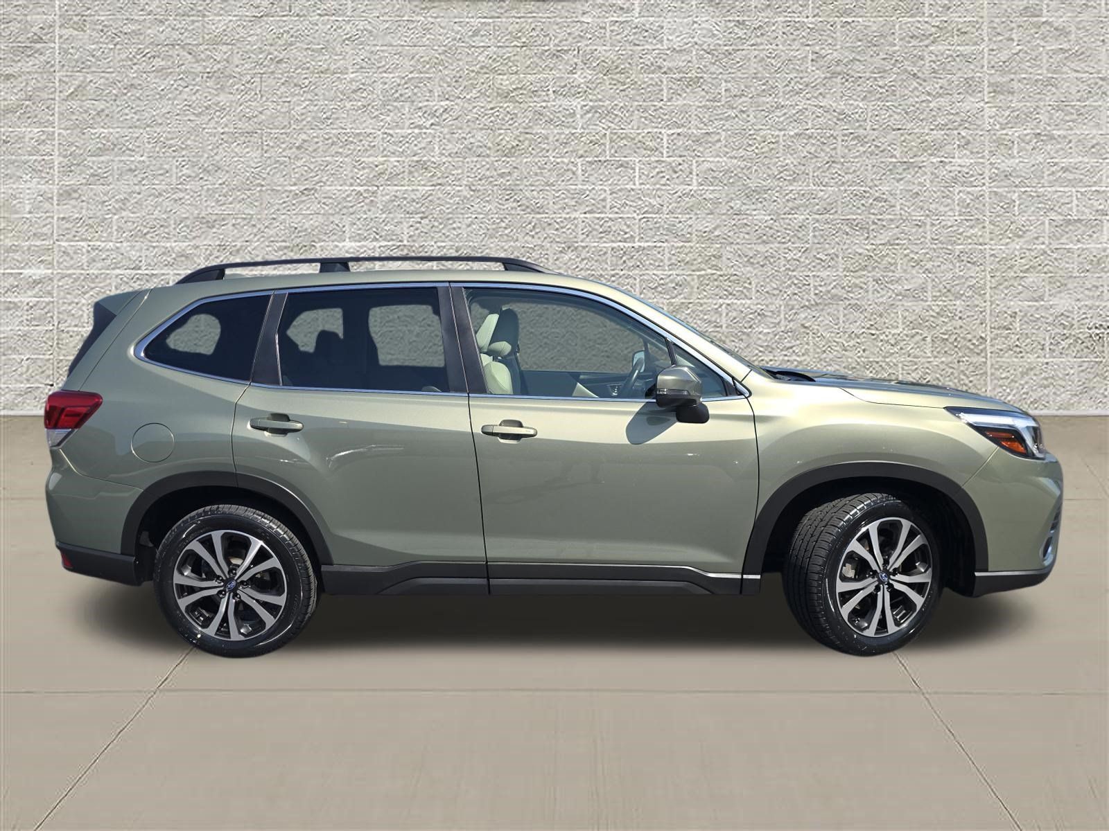 Used 2020 Subaru Forester Limited w/ Popular Package #3 AWD/4WD image 8