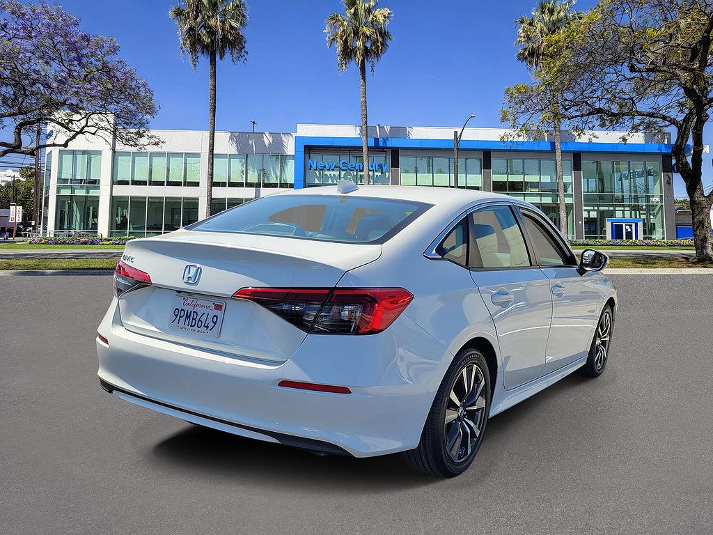 Used 2024 Honda Civic EX image 4