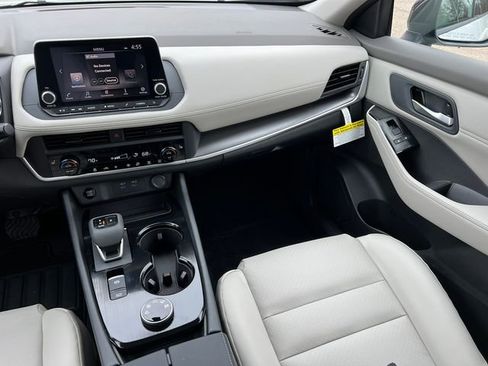 New 2026 Nissan Rogue SV image 31