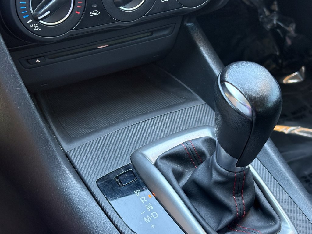 Used 2014 MAZDA MAZDA3 i Touring FWD image 24