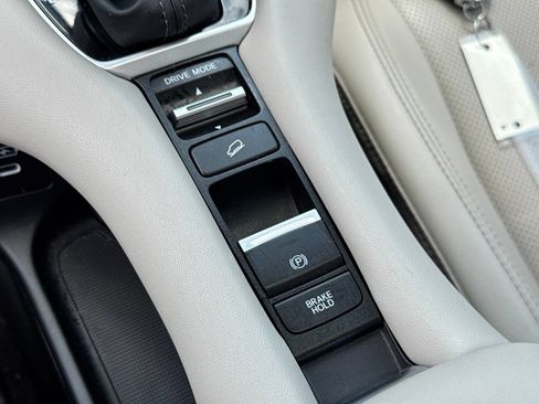 Used 2024 Honda HR-V EX-L image 22