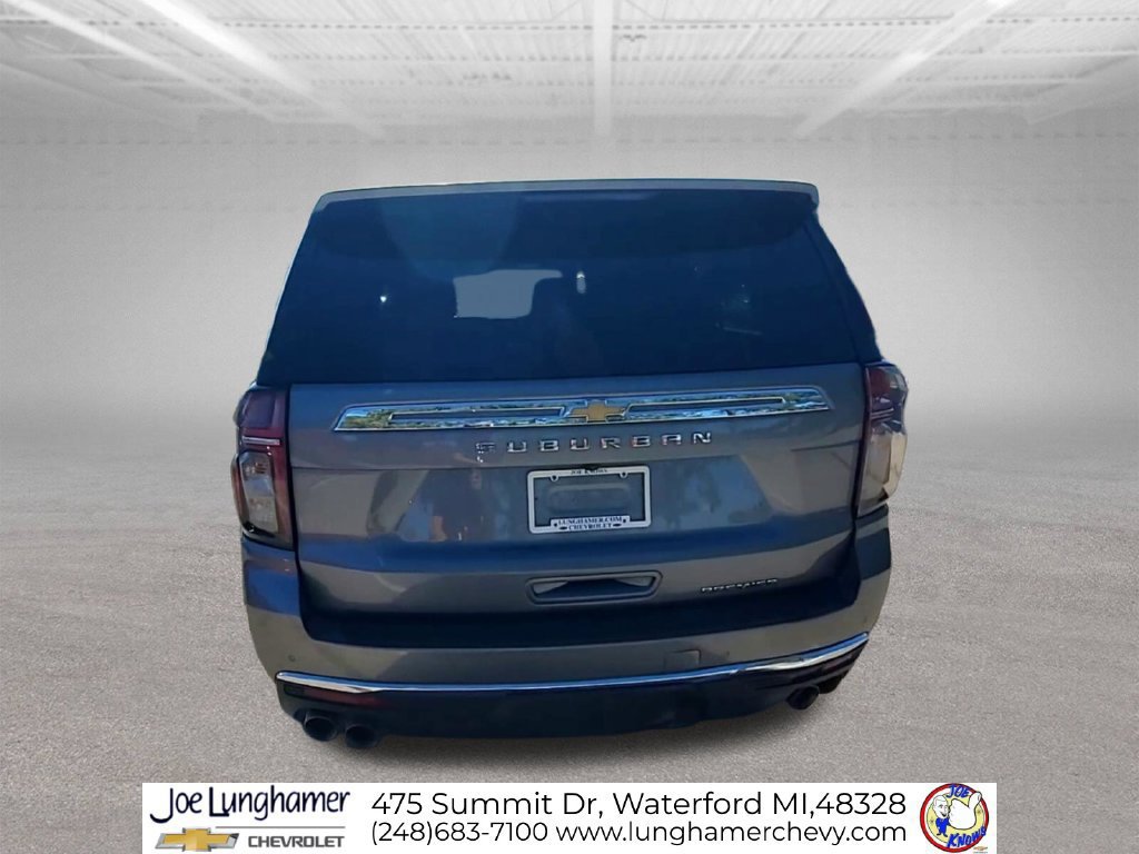 Used 2022 Chevrolet Suburban Premier AWD/4WD image 7