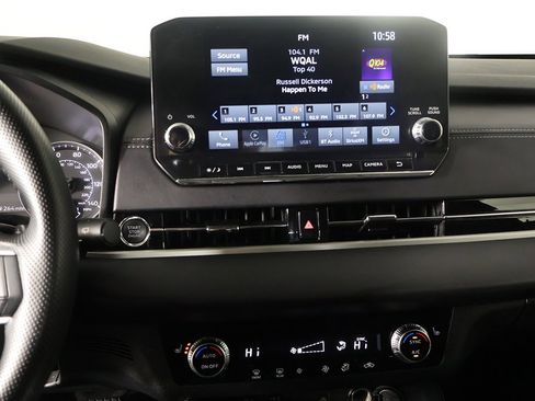 Used 2024 Mitsubishi Outlander SE image 40