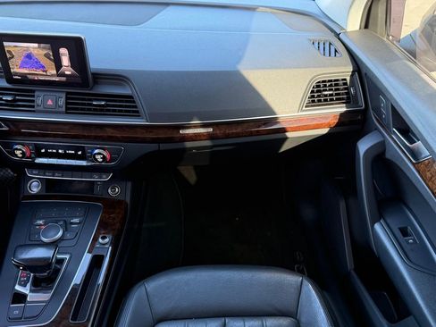 Used 2018 Audi Q5 2.0T Premium image 10