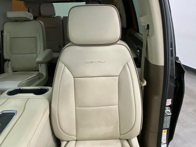 Used 2023 GMC Yukon Denali AWD/4WD image 23