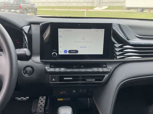 Used 2026 Toyota Camry SE w/ Convenience Package image 19