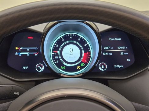 Used 2023 Aston Martin V8 Vantage image 34