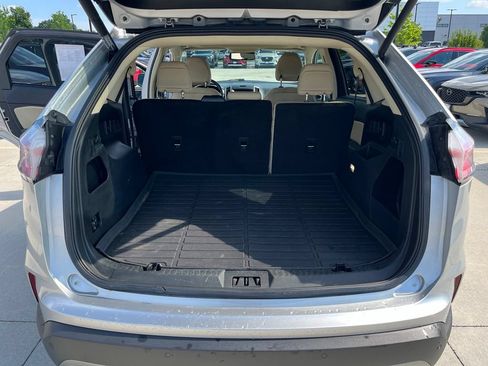 Used 2019 Ford Edge SEL AWD/4WD image 13