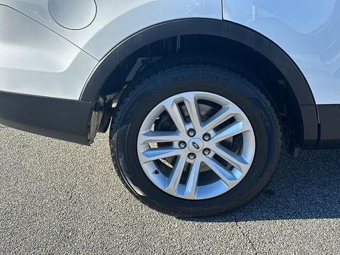 Used 2015 Ford Explorer FWD image 17