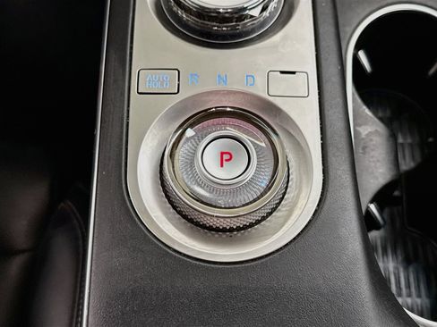 Used 2025 Genesis GV70 2.5T AWD/4WD image 25