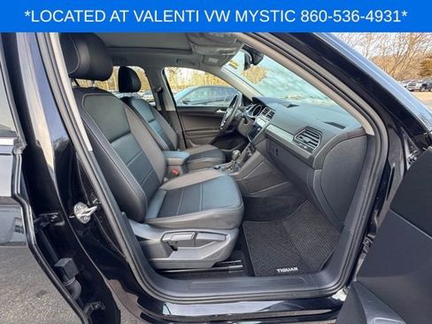 Certified 2021 Volkswagen Tiguan SE w/ Panoramic Sunroof Package image 23