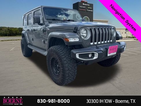Used 2022 Jeep Wrangler Unlimited Sahara w/ Cold Weather Group AWD/4WD image 7