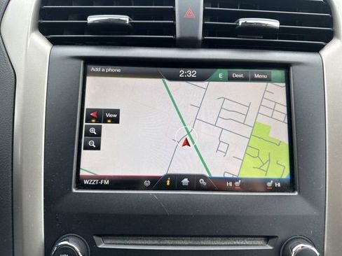 Used 2016 Ford Fusion SE w/ Equipment Group 202A image 30