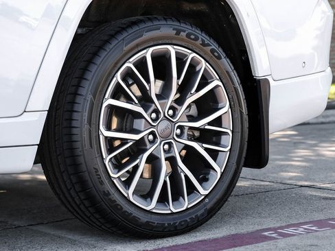 Used 2022 Jeep Grand Cherokee L Summit image 71