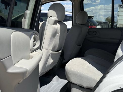 Used 2008 Chevrolet TrailBlazer 4WD w/ Off-Road Package image 16