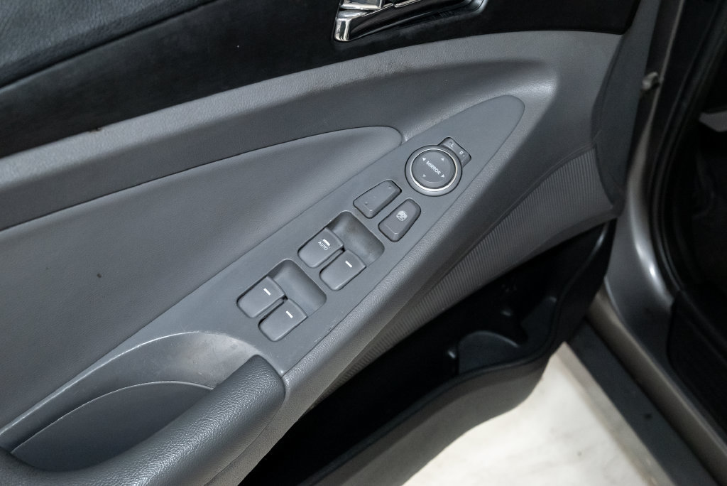 Used 2011 Hyundai Sonata GLS w/ Popular Equipment Pkg 2 FWD image 9