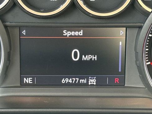 Used 2021 Chevrolet Tahoe Z71 w/ Z71 Signature Package image 30