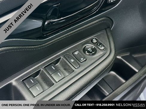 Used 2024 Honda Odyssey Elite image 18
