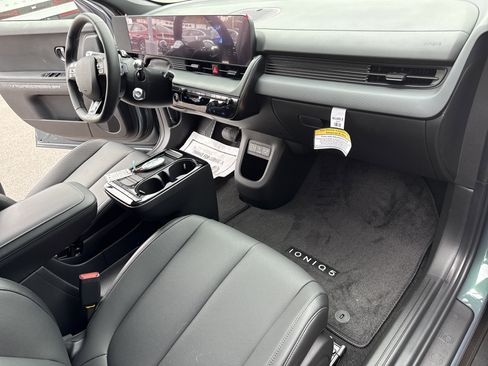 New 2025 Hyundai Ioniq 5 XRT image 16