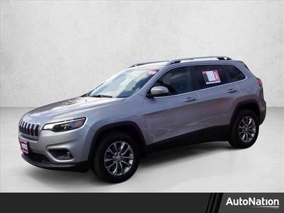 Used 2019 Jeep Cherokee Latitude Plus w/ Comfort/Convenience Group