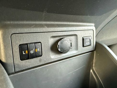 Used 2012 Toyota Prius V Three image 23