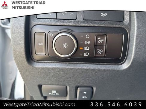 Used 2023 Ford F350 Lariat AWD/4WD image 12