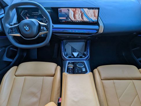 Used 2025 BMW X3 xDrive30i w/ Premium Package image 16