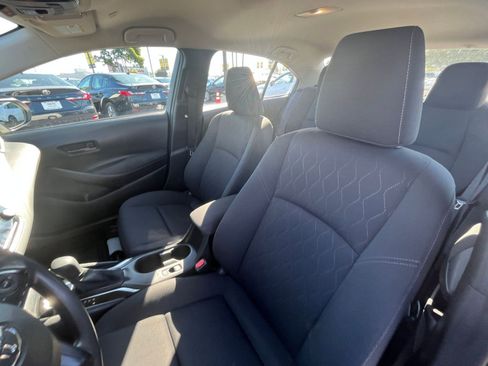 Used 2023 Toyota Corolla LE image 28