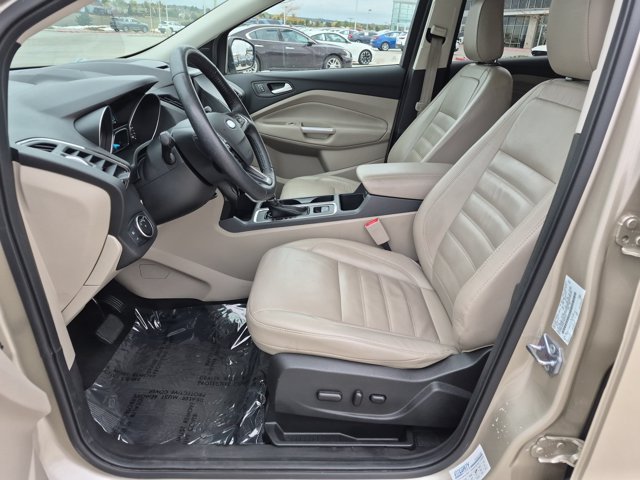 Used 2018 Ford Escape Titanium FWD image 16