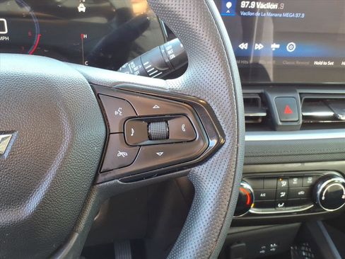 Used 2025 Chevrolet TrailBlazer LS w/ LS Confidence Package image 18