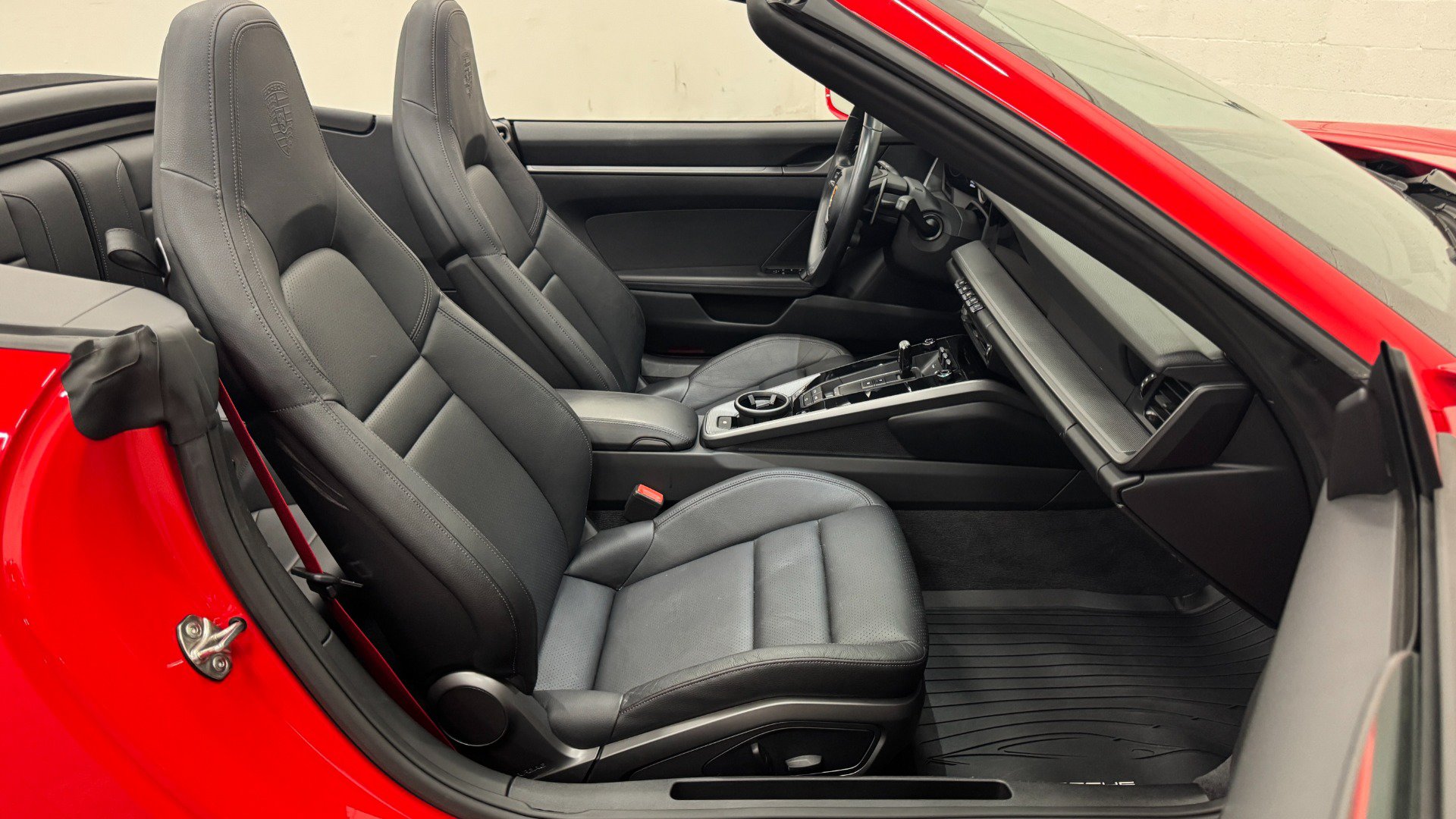 Used 2022 Porsche 911 Carrera RWD image 60