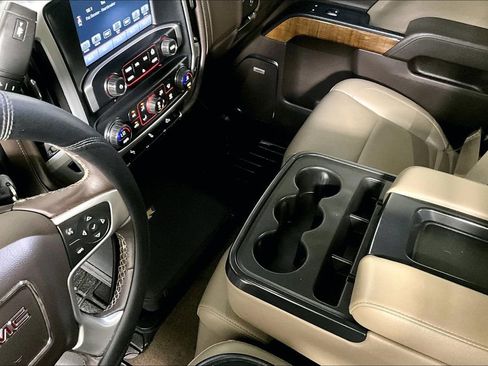 Used 2016 GMC Sierra 1500 SLT w/ SLT Premium Package AWD/4WD image 17