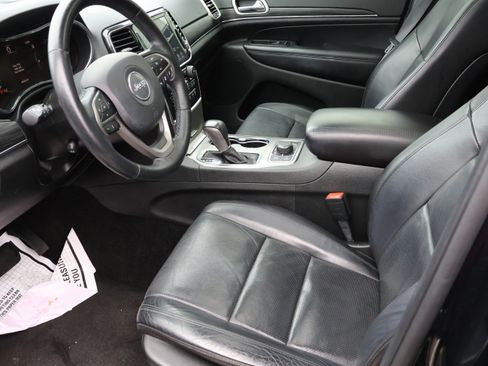 Used 2021 Jeep Grand Cherokee Limited w/ Luxury Group II image 39