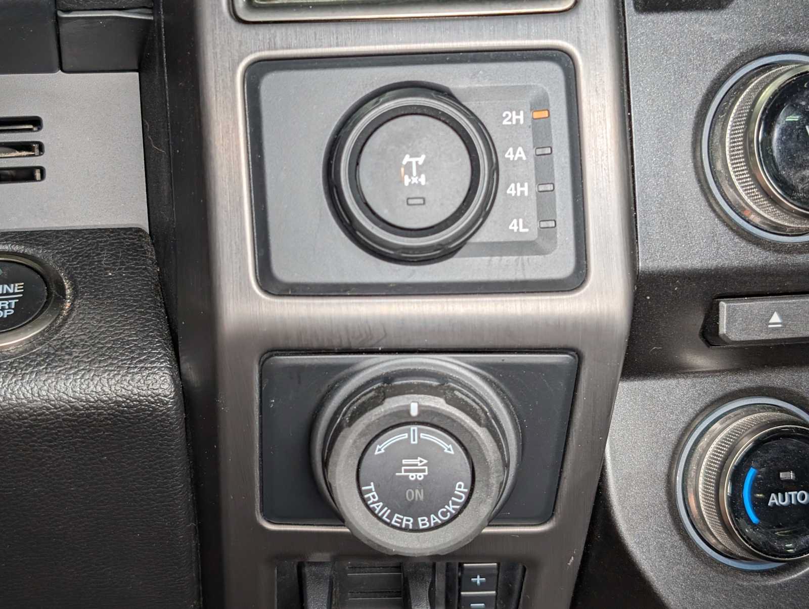 Used 2018 Ford F150 Raptor w/ Equipment Group 802A Luxury AWD/4WD image 32