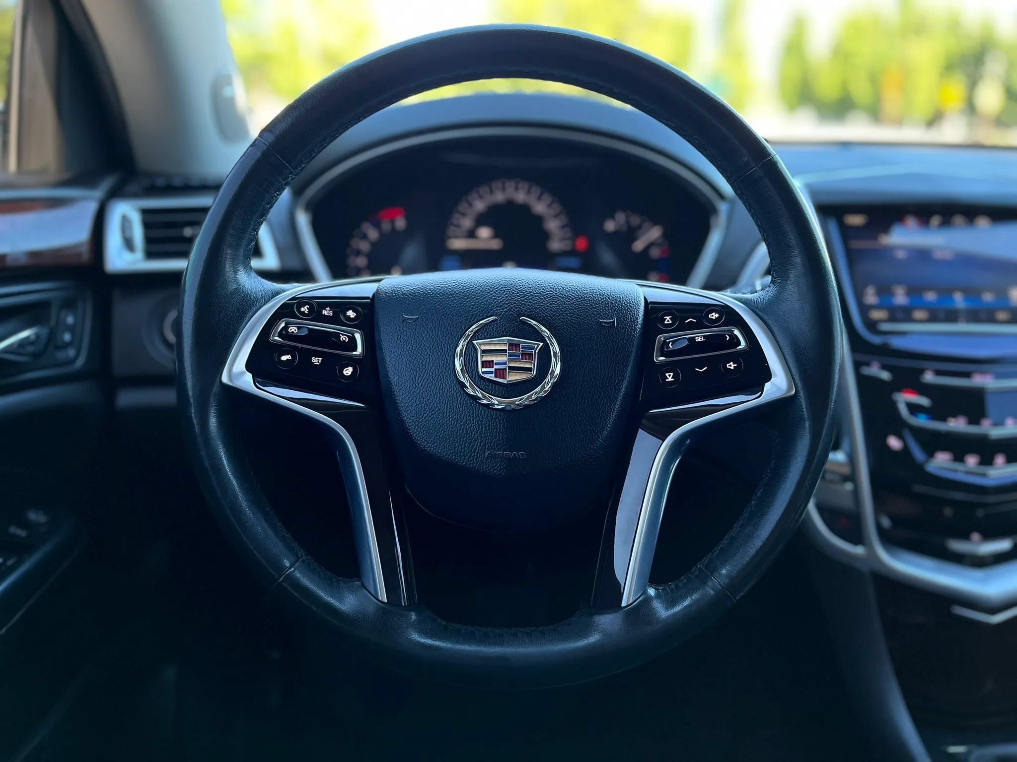 Used 2016 Cadillac SRX Luxury w/ Driver Awareness Package FWD image 14
