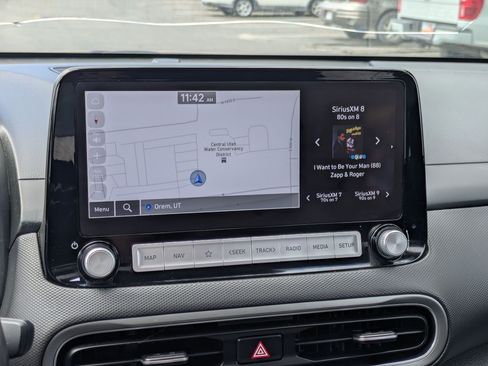 Used 2023 Hyundai Kona Limited FWD image 26