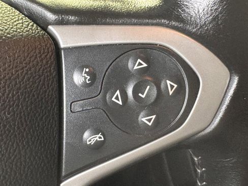 Used 2022 Chevrolet Colorado LT w/ LT Convenience Package image 23