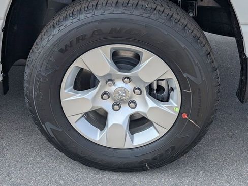 New 2026 RAM 1500 Big Horn AWD/4WD image 8
