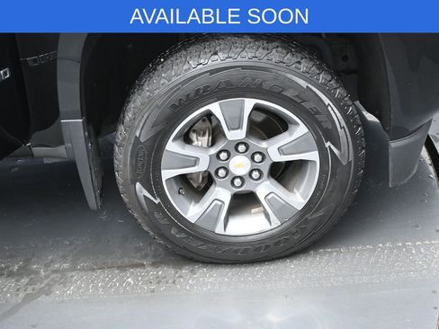 Used 2015 Chevrolet Colorado Z71 AWD/4WD image 38